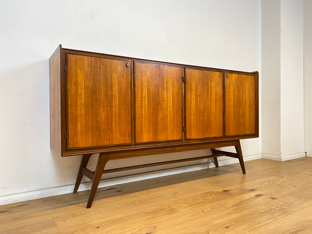 WMK Stilvolles und gut erhaltenes skandinavisches Highboard in Teakholz mit Schubladen # Sideboard Schrank Barschrank Bar Teak Mid-Century Danish Design Vintage