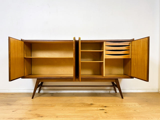 WMK Stilvolles und gut erhaltenes skandinavisches Highboard in Teakholz mit Schubladen # Sideboard Schrank Barschrank Bar Teak Mid-Century Danish Design Vintage