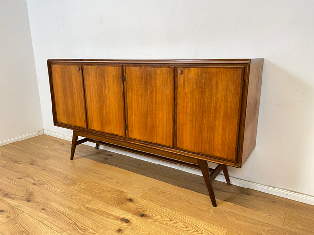 WMK Stilvolles und gut erhaltenes skandinavisches Highboard in Teakholz mit Schubladen # Sideboard Schrank Barschrank Bar Teak Mid-Century Danish Design Vintage