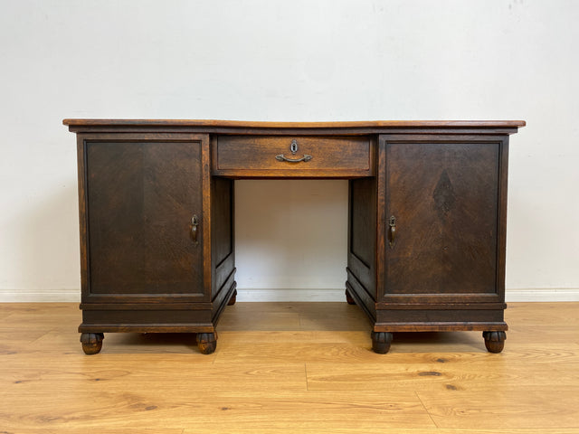 WMK Imposanter und sehr gut erhaltener antiker Schreibtisch aus vollem Holz mit Schubladen und edlen Messingbeschlägen # Arbeitstisch Bürotisch Sekretär Writing Desk Jugendstil Gründerzeit Vintage