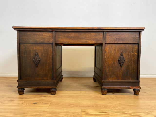 WMK Imposanter und sehr gut erhaltener antiker Schreibtisch aus vollem Holz mit Schubladen und edlen Messingbeschlägen # Arbeitstisch Bürotisch Sekretär Writing Desk Jugendstil Gründerzeit Vintage