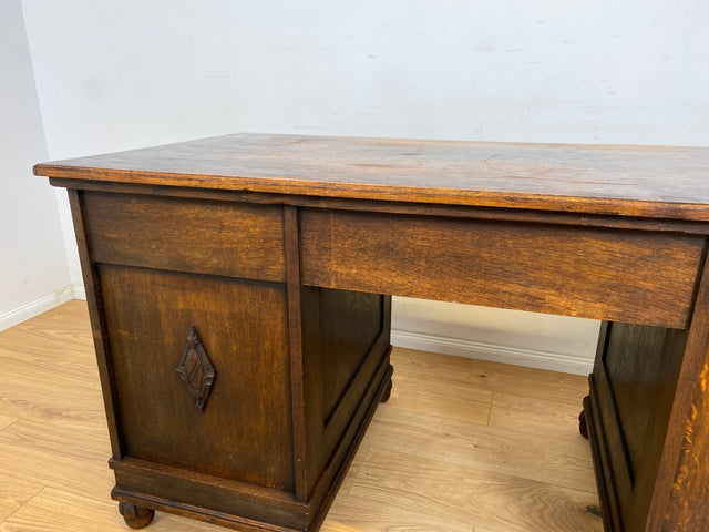 WMK Imposanter und sehr gut erhaltener antiker Schreibtisch aus vollem Holz mit Schubladen und edlen Messingbeschlägen # Arbeitstisch Bürotisch Sekretär Writing Desk Jugendstil Gründerzeit Vintage