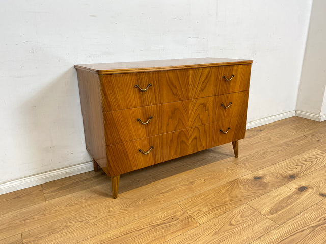 WMK Besonders schöne und sehr gut erhaltene skandinavische Kommode aus vollem Holz mit Schubladen & Messinggriffen # Sideboard Schubladenkommode Wäschekommode Flurkommode Mid-Century Vintage 50er 60er