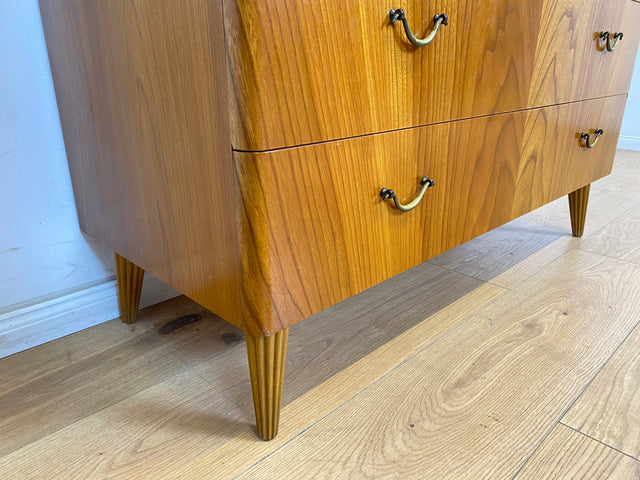 WMK Besonders schöne und sehr gut erhaltene skandinavische Kommode aus vollem Holz mit Schubladen & Messinggriffen # Sideboard Schubladenkommode Wäschekommode Flurkommode Mid-Century Vintage 50er 60er