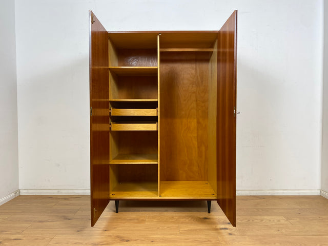 WMK Sehr schöner und perfekt aufgeteilter 70er Jahre Kleiderschrank mit Schubladen , Einlegeböden und Kleiderstange # Schrank Wäscheschrank Schlafzimmerschrank Wardrobe Garderobe Mid-Century Vintage