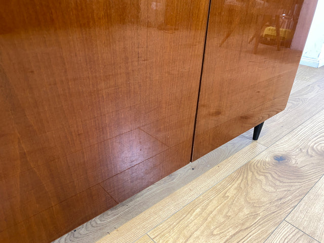 WMK Sehr schöner und perfekt aufgeteilter 70er Jahre Kleiderschrank mit Schubladen , Einlegeböden und Kleiderstange # Schrank Wäscheschrank Schlafzimmerschrank Wardrobe Garderobe Mid-Century Vintage