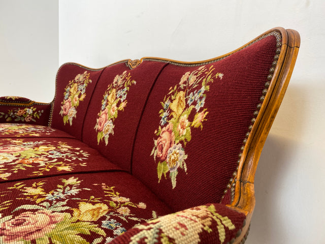 WMK Wunderschönes & gut erhaltenes 60er Jahre Sofa im Stile des Barock mit hochwertigem Gobelin Bezug & bequemen Federkernsitz # Couch Liege Chaiselongue Loveseat Chippendale Rokoko Stilmöbel Vintage