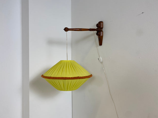 WMK Sehr dekorative und sehr gut erhaltene Mid-Century Teleskop Wandhängelampe aus Ungarn mit schönem farbenfrohem Schirm # Wandlampe Hängelampe Leselampe Wandleuchte Vintage - Versand möglich