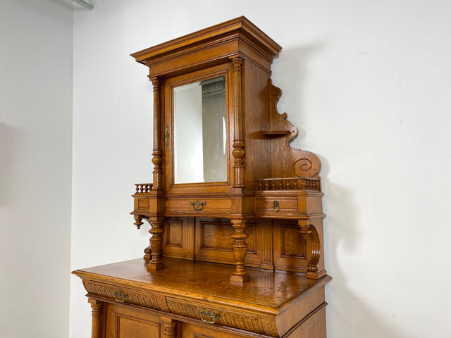 WMK Prachtvoller und gut erhaltener antiker Büffetschrank aus massivem Eichenholz mit prunkvollen Messingbeschlägen, um 1900 # Anrichte Aufsatzbuffett Buffett Schrank Highboard Gründerzeit Vintage