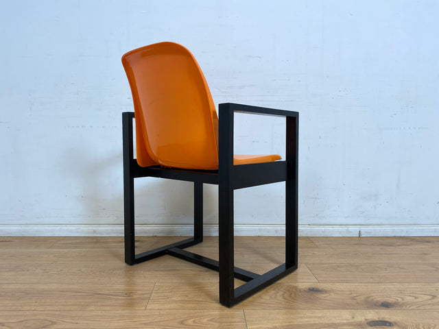 WMK 1/3 Kultiger & sehr gut erhaltener 70er Jahre Designerstuhl von Mann Möbel mit Kunststoffschale in knalligem orange & Holzgestell # Stuhl Sessel Designersessel Chair Design Retro Space Age Vintage