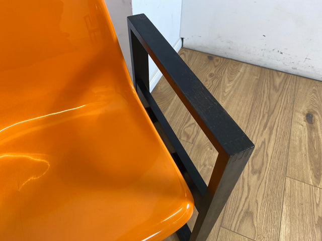 WMK 1/3 Kultiger & sehr gut erhaltener 70er Jahre Designerstuhl von Mann Möbel mit Kunststoffschale in knalligem orange & Holzgestell # Stuhl Sessel Designersessel Chair Design Retro Space Age Vintage