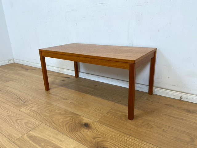 WMK Minimalistischer und gut erhaltener skandinavischer 70er Jahre Couchtisch , 90x45, in Teakholz # Wohnzimmertisch Coffee Table Sofatisch Teaktisch Vintage Mid-Century Retro Teak # Versand möglich