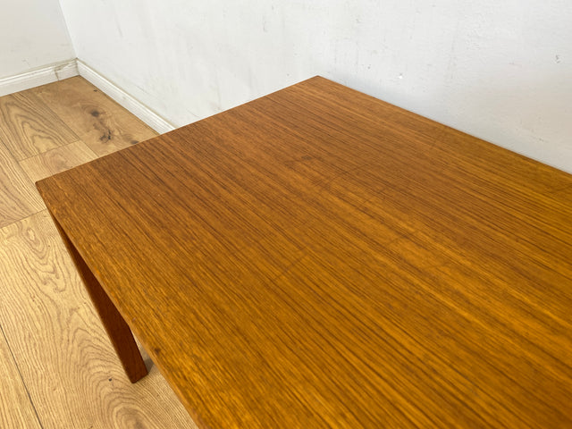 WMK Minimalistischer und gut erhaltener skandinavischer 70er Jahre Couchtisch , 90x45, in Teakholz # Wohnzimmertisch Coffee Table Sofatisch Teaktisch Vintage Mid-Century Retro Teak # Versand möglich