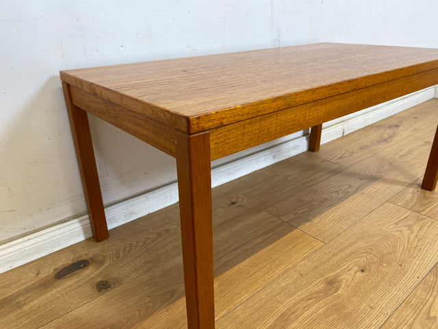 WMK Minimalistischer und gut erhaltener skandinavischer 70er Jahre Couchtisch , 90x45, in Teakholz # Wohnzimmertisch Coffee Table Sofatisch Teaktisch Vintage Mid-Century Retro Teak # Versand möglich