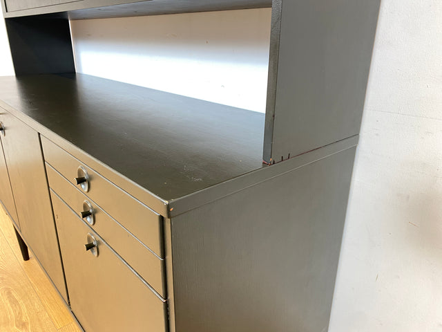 WMK Stilvolles schwarz lackiertes skandinavisches 60er Jahre Highboard mit Vitrinen Aufsatz , Schubladen & Rollladen Tür # Anrichte Sideboard Küchenschrank Geschirrschrank Danish Design Vintage 50er