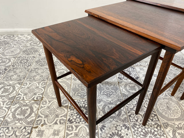 WMK Stylish and very well preserved Scandinavian 3-in-1 nesting table made of fine rosewood with artistic tiles # Side table Coffee table Vintage Danish Design Mid-Century Rosewood