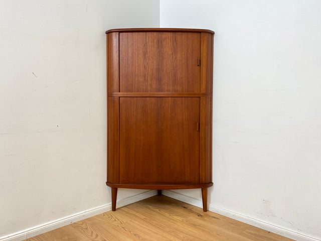 WMK Besonders gut erhaltener Designer Eckschrank by Arne Hovmand-Olsen for Skovmand & Andersen , Vollholz in Teak # Eckkommode Highboard Rolladenschrank Aktenschrank Mid-Century Danish Design Vintage