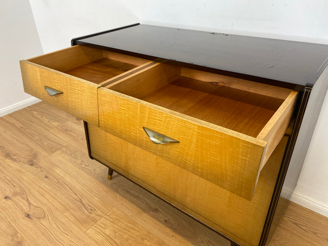 WMK Hübsche, jedoch etwas abgerockte Mid-Century Wäschetruhe mit Schubladen und hübschen Messinggriffen # Schrank Kommode Sideboard Wäschekommode Retro 50er 60er DDR Vintage # Lieferung möglich