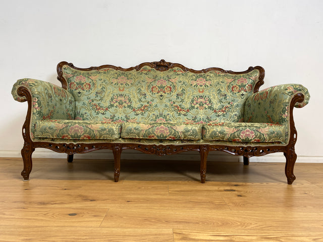 WMK Pompöses und sehr gut erhaltenes freistehendes Vintage Sofa im Stile des Rokoko mit reichverziertem Holzrahmen und hochwertigem floralem Bezug # Couch 3-Sitzer 3er Chaiselongue Barock Stilmöbel