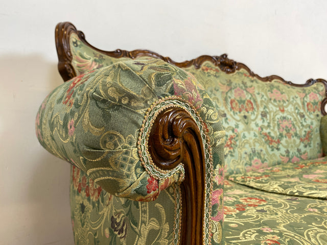 WMK Pompöses und sehr gut erhaltenes freistehendes Vintage Sofa im Stile des Rokoko mit reichverziertem Holzrahmen und hochwertigem floralem Bezug # Couch 3-Sitzer 3er Chaiselongue Barock Stilmöbel