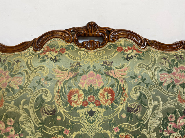 WMK Pompöses und sehr gut erhaltenes freistehendes Vintage Sofa im Stile des Rokoko mit reichverziertem Holzrahmen und hochwertigem floralem Bezug # Couch 3-Sitzer 3er Chaiselongue Barock Stilmöbel