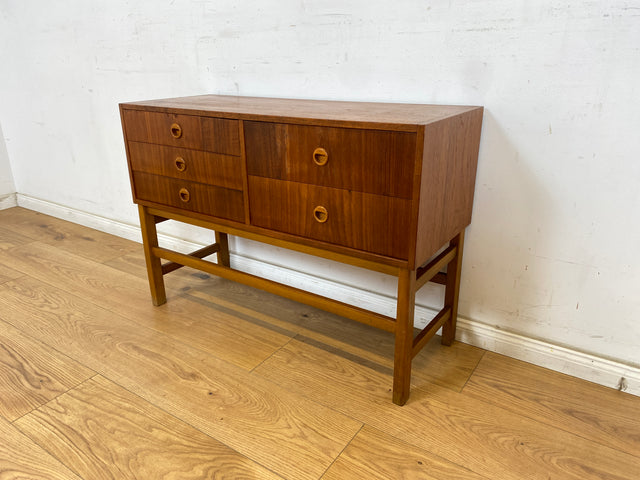 WMK Stilvolles skandinavisches Lowboard in Teakholz mit Schubladen & formschönen Holzgriffen # Kommode Sideboard Schubladenkommode Flurkommode TV-Lowboard Danish Design Mid-Century Vintage Teak 60er