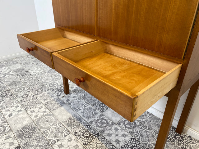 WMK Schönes und geräumiges Mid-Century Highboard aus vollem Holz mit Schubladen # Schrank Kommode Sideboard Hochschrank Geschirschrank Wäscheschrank Mid-Century Vintage 60er # Lieferung möglich