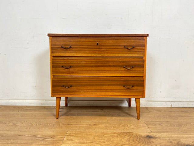 WMK Stilvolle & hochwertige skandinavische Kommode aus vollem Holz in sehr gutem Zustand, mit Schubladen & tollen Messinggriffen # Kommode Sideboard Wäschekommode Schubladenkommode Mid-Century Vintage