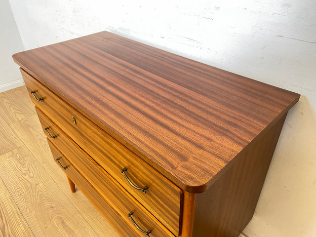 WMK Stilvolle & hochwertige skandinavische Kommode aus vollem Holz in sehr gutem Zustand, mit Schubladen & tollen Messinggriffen # Kommode Sideboard Wäschekommode Schubladenkommode Mid-Century Vintage