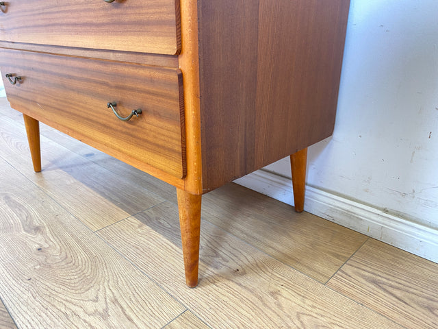 WMK Stilvolle & hochwertige skandinavische Kommode aus vollem Holz in sehr gutem Zustand, mit Schubladen & tollen Messinggriffen # Kommode Sideboard Wäschekommode Schubladenkommode Mid-Century Vintage