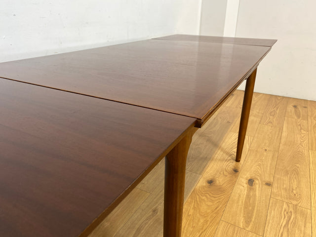 WMK Stilvoller & gut erhaltener rechteckiger Mid-Century Esstisch von Kondor in Teakholz , ausziehbar # Tisch Holztisch Designertisch Küchentisch Ausziehtisch Danisch Design Skandinavisch Vintage Teak