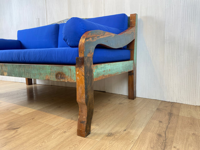 Boatwood by WMK # Besonderes Sofa aus altem Bootsholz, ein handgefertigtes Unikat aus massivem Teakholz mit neuer Polsterung & Kissen in schönem Blau # Couch Daybed Liege Bigsofa Loveseat Bootsmöbel