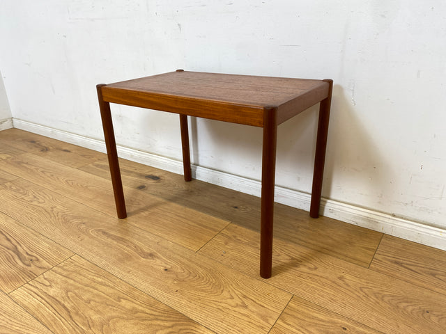 WMK Stilvoller und gut erhaltener kleiner skandinavischer 70er Jahre Couchtisch in Teakholz # Wohnzimmertisch Coffee Table Beistelltisch Danish Design Mid-Century Vintage 60 Teak # Versand möglich