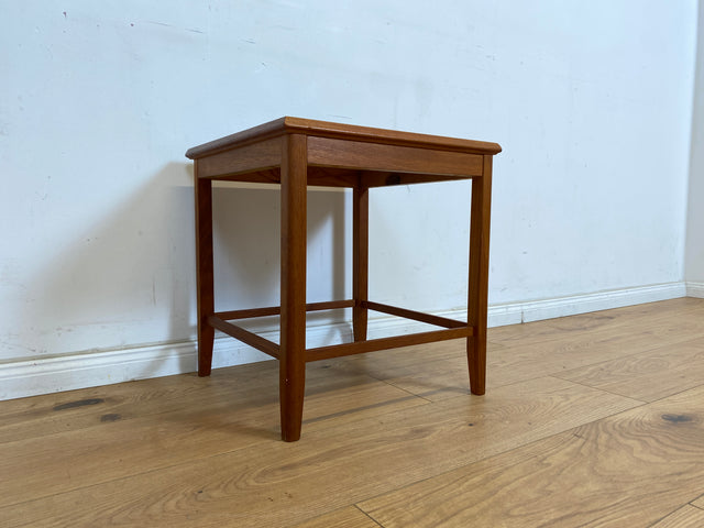 WMK Sehr gut erhaltener skandinavischer Couchtisch mit kunstvollen Fliesen und edlem Teakholz Rahmen # Wohnzimmertisch Beistelltisch Fliesentisch Coffee Table Vintage Mid-Century Danish Design Teak