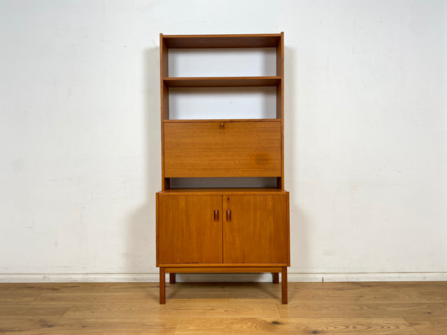 WMK Stilvoller skandinavischer Bücherschrank in Teakholz mit verstell. Regalböden , verspiegeltem Barfach und Holzgriffen # Highboard Bücherregal Regal Barschrank Barkommode Bar Vintage Danish Design