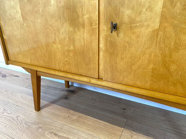 WMK Minimalistisches, raumaufhellendes & gut erhaltenes Highboard in Birke von VEB Möbelfabrik Werdau aus 1965 # Schrank Wäscheschrank Kommode Regal Sideboard Wohnzimmerschrank DDR Vintage Mid-Century