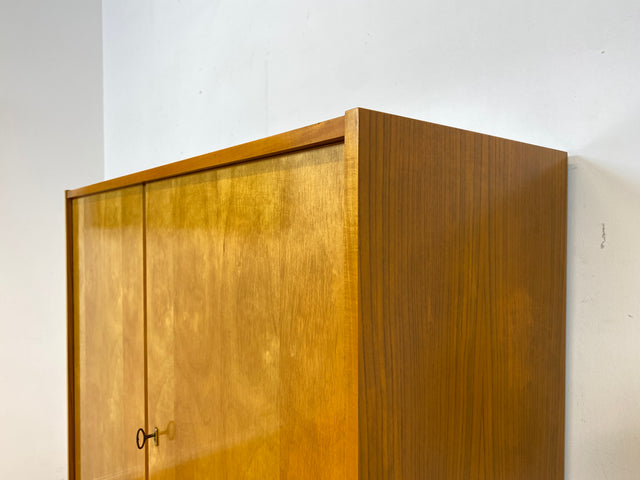 WMK Stilvoller und sehr gut erhaltener Mid-Century Mehrzweckschrank Modell 3336/B aus 1965 von VEB Möbelfabrik Werdau # Schrank Highboard Wäscheschrank Kommode Wäschekommode Sideboard DDR Vintage