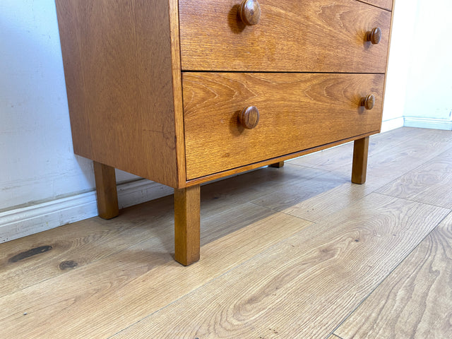 WMK Freundliche und geräumige skandinavische Kommode in Teakholz mit Schubladen und hübschen Holzgriffen # Kommode Sideboard Wäschekommode Schubladenkommode Schrank Mid-Century 60er 70er Vintage Retro