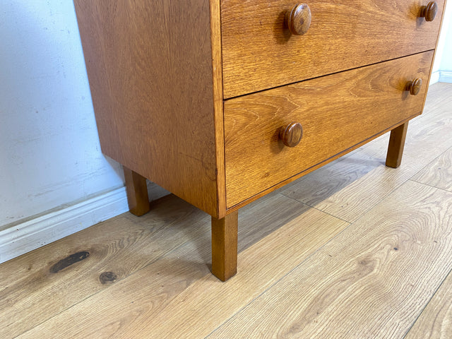 WMK Freundliche und geräumige skandinavische Kommode in Teakholz mit Schubladen und hübschen Holzgriffen # Kommode Sideboard Wäschekommode Schubladenkommode Schrank Mid-Century 60er 70er Vintage Retro