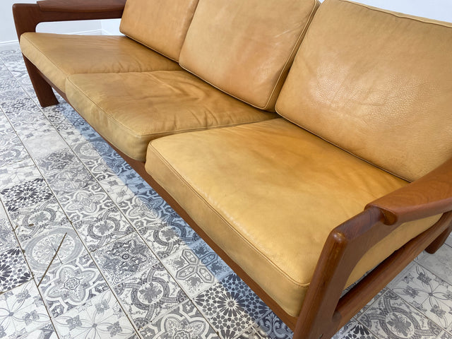 WMK Hochwertiges skandinavisches Designersofa von Holstebro Stolefabrik, Echtlederbezug & Teakholz Rahmen # Sofa Couch Ledercouch Ledersofa Sitzgarnitur Leder Teak Danish Design Mid-Century Vintage