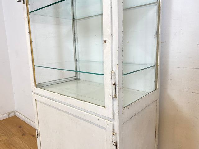 WMK Very beautiful &amp; minimalist 1940s medicine cabinet made of iron &amp; glass # white apothecary cabinet display case doctor's cabinet glass display case doctor's display case highboard locker industrial design display vintage