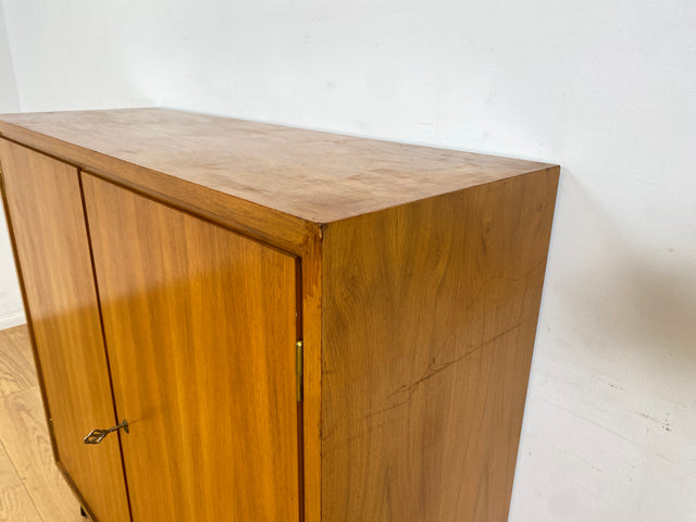 WMK Stilvoller, geräumiger und gut erhaltener Schrank mit Möbelkorpus aus 1958 auf neuen Hairpin Füßen # Highboard Kommode Wäschekommode Wäscheschrank Sideboard Vintage Mid-Century 50er 60er Upcycling