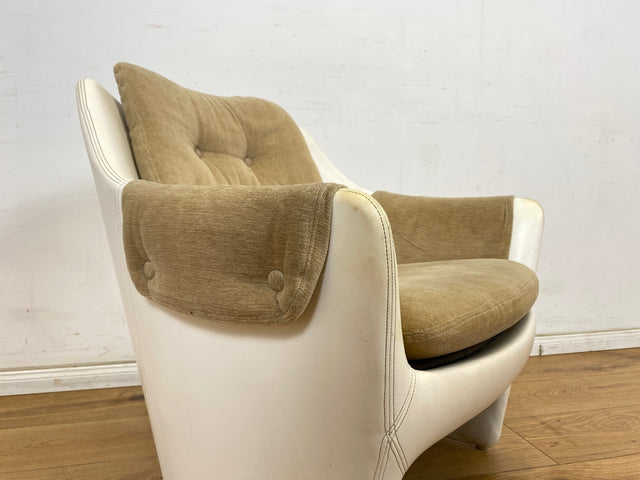 WMK 1/2 Formschöner und bequemer 70er Jahre Space Age Schalensessel mit Originalbezug und in Kunstleder bezogener Sitzschale # Sessel Armchair Stuhl Clubsessel Cocktailsessel Lesesessel Vintage Retro