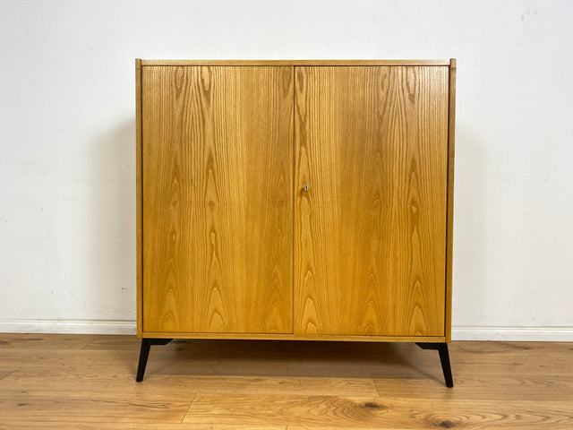 WMK Gut erhaltener Designerschrank mit Korpus 430/70 aus 1970 von Joachim Nebelung für VEB Hellerau auf neuen Metallfüßen # Highboard Kommode Wäscheschrank Wäschekommode Schrank Vintage Mid-Century