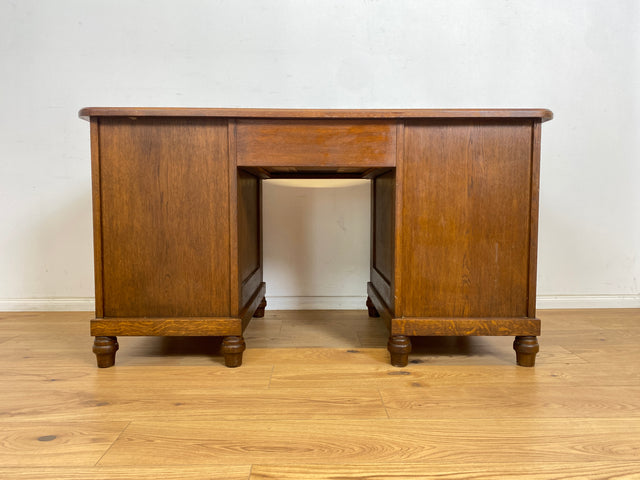 WMK Sehr schöner und gut erhaltener antiker Schreibtisch aus vollem Holz mit vielen Schubladen und hübschen Holzverzierungen # Desk Arbeitstisch Bürotisch Sekretär Chefschreibtisch Jugendstil Vintage