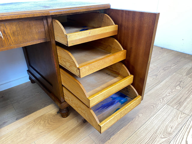 WMK Sehr schöner und gut erhaltener antiker Schreibtisch aus vollem Holz mit vielen Schubladen und hübschen Holzverzierungen # Desk Arbeitstisch Bürotisch Sekretär Chefschreibtisch Jugendstil Vintage