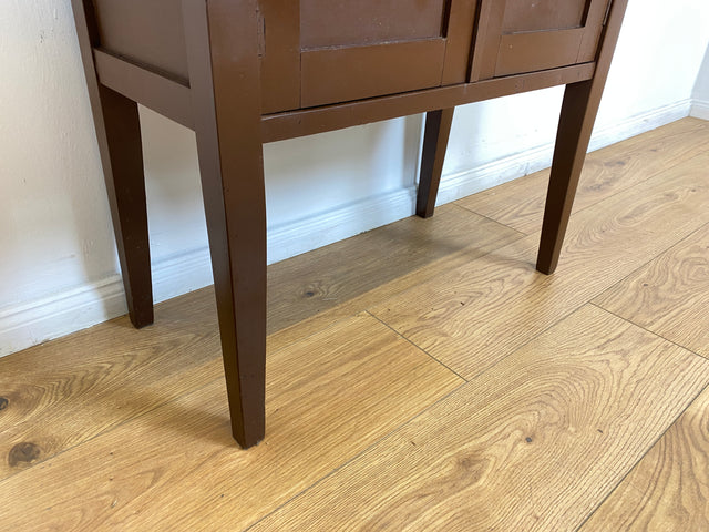WMK # Hübsche kleine 1930er Jahre Art Deco Kommode aus vollem Holz mir großem Fach, original Messinggriffen und braun angestrichen # Kommödchen Schränkchen Flurkommode Beistelltisch Garderobe Vintage