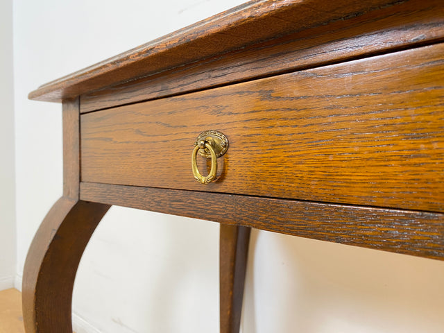 WMK # Elegante und gut erhaltene kleine antike Kommode aus vollem Holz mit Schublade und kunstvoll gebogenen Cabriole-Beinen # Beistelltisch Flurkommode Konsole Konsolentisch Barock Chippendale Vintage