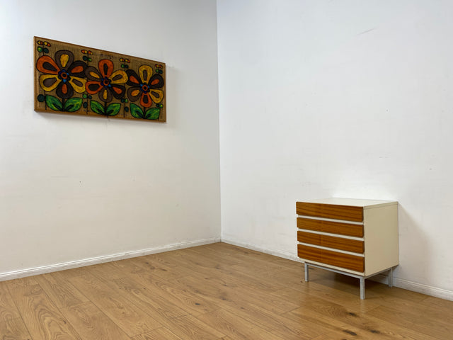 WMK I Seltene kleine weiße Kommode Modell 800 von VEB Hellerau aus 1969 mit Schubladen & Metallfüßen I Schrank Wäsche Schubladen Nacht Schränkchen Tisch Sideboard DDR 70er Vintage Berlin Jena Hamburg