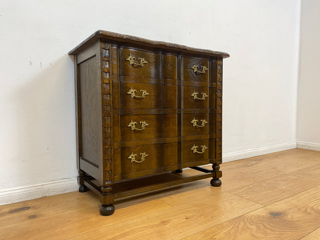 WMK I Hochwertige kleine dänische 1960er Stilmöbel Kommode aus massiver Eiche mit Schubladen und Messinggriffen I Schränkchen Flur Wäschekommode Dresser Barock Rokoko Vintage Berlin Augsburg Wolfsburg